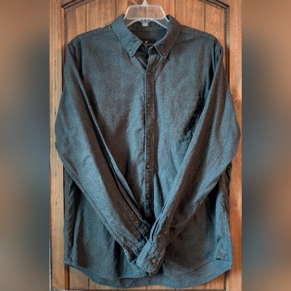 American Eagle Men's Lg Charcoal Button-Down Shirt